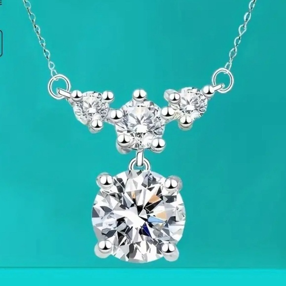 Moissanite Starry S925 Sterling Silver necklace. New. - Picture 5 of 9